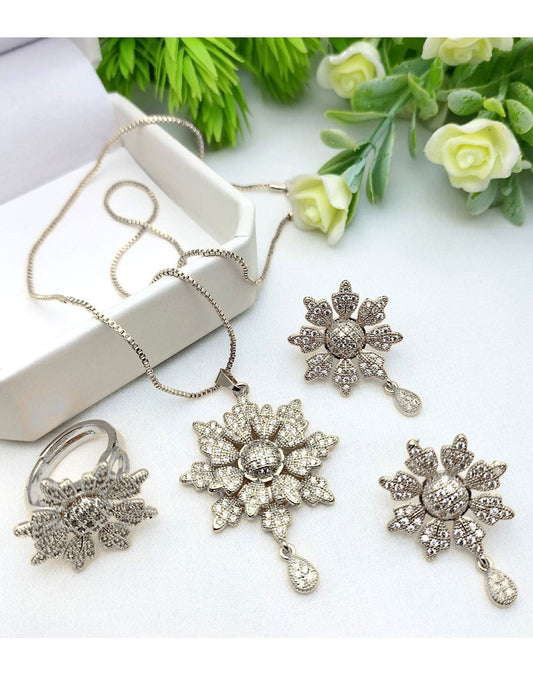 Adorable Floral Design Silver Locket Set with Earrings & Ring